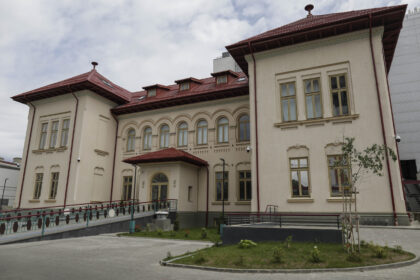 experienta oribila a unei bucurestence care a ajuns cu piciorul umflat la spitalul foisor 4 ore la camera de garda haos desavarsit si lipsa contract cu cnas 68b6bdd7bbf78