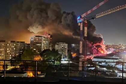 foto probabil cele mai puternice imagini cu incendiul din pantelimon inca nestins dimineata coloana gigantica de flacari si fum aer irespirabil 68d38c70f0c3c 2