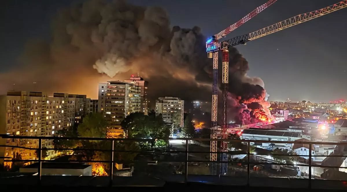 foto probabil cele mai puternice imagini cu incendiul din pantelimon inca nestins dimineata coloana gigantica de flacari si fum aer irespirabil 68d38c70f0c3c 2