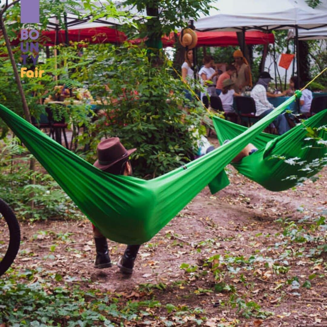 gradina muzeului antipa se umple in weekend de mestesugari veniti la bucuresti din toata tara shopping ateliere si jazz live la targul septembriada 68c9185262486 1