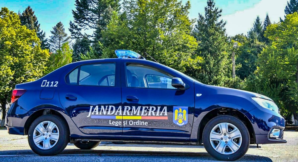 ilfov camion plin de gunoaie descoperit in timp ce descarca intr o groapa sapata special pentru a asunde deseurile 68bbeaa8e2ac6