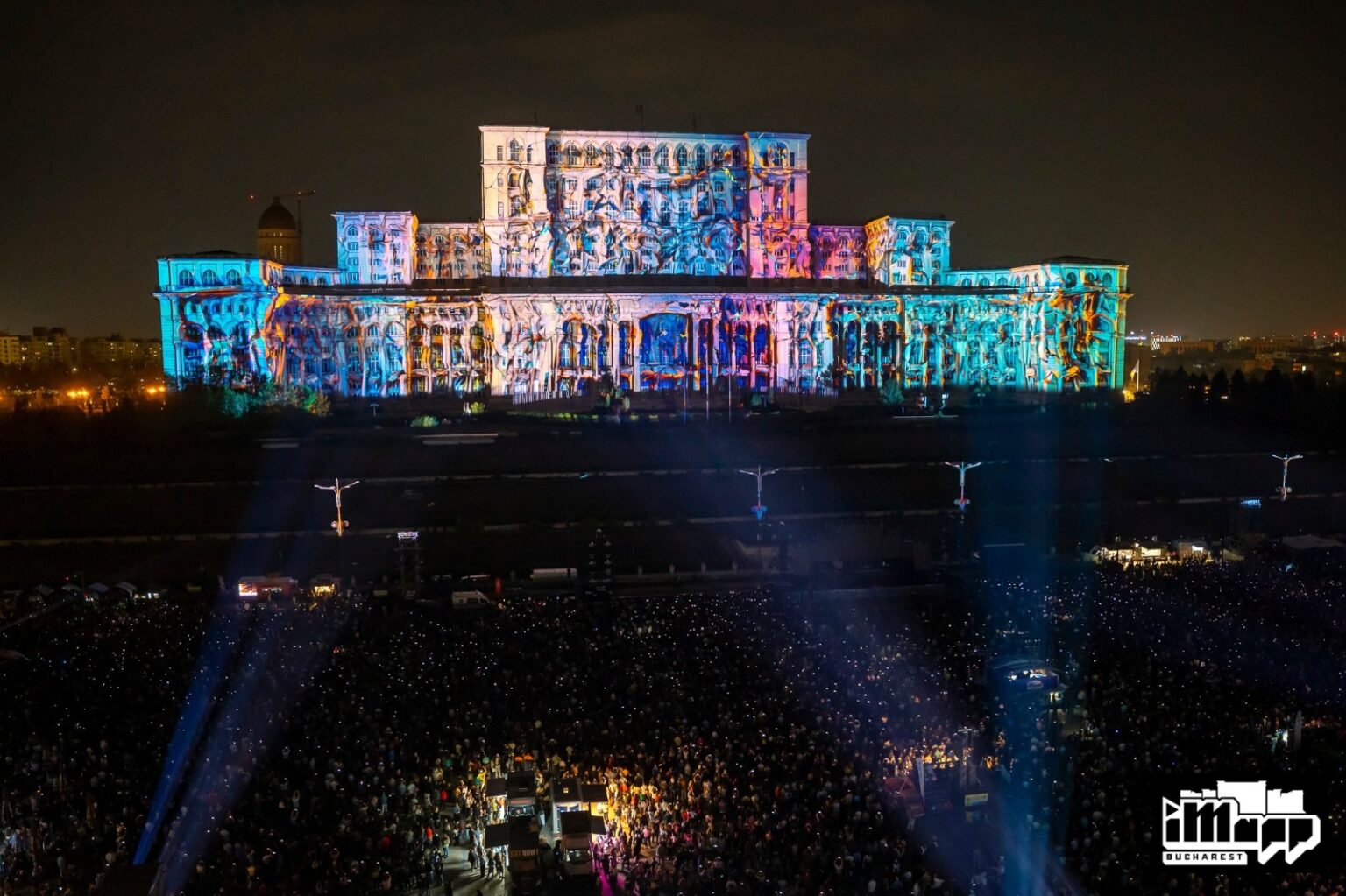 imapp bucharest aniverseaza 10 ani de spectacol vizual in parteneriat cu faimosul raliu international gumball 3000 si emblematicul eveniment food truck festival 68bffd2ef1e45