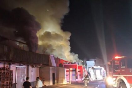 incendiu puternic in sectorul 2 primaria sectorului 2 tineti ferestrele si usile inchise 68d2f4a5ad4b1 1