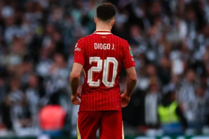 liga campionilor atletico madrid i a adus un omagiu lui diego jota pe stadionul anfield 68caa365de938