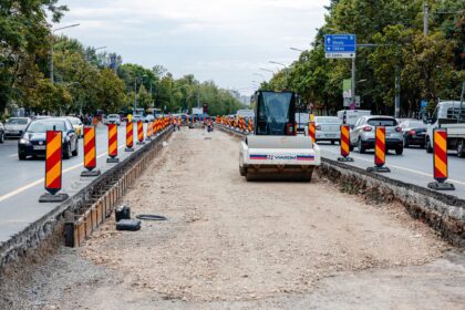 lucrarile de modernizare a liniei de tramvai de pe bd chisinau au ajuns la 25 68da8ba762554