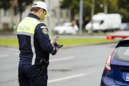 mai anunta revolutia din traficul infernal din bucurestif09f91aef09f8fbbe29980efb88fpolitisti de la rutiera prezenti permanent in 100 de intersectii din oras 68c2ae1b98628