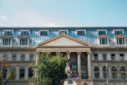 municipiul bucuresti si judetul ilfov sub cod galben de vant puternic pe parcursul zilei de joi 68d50531427f1