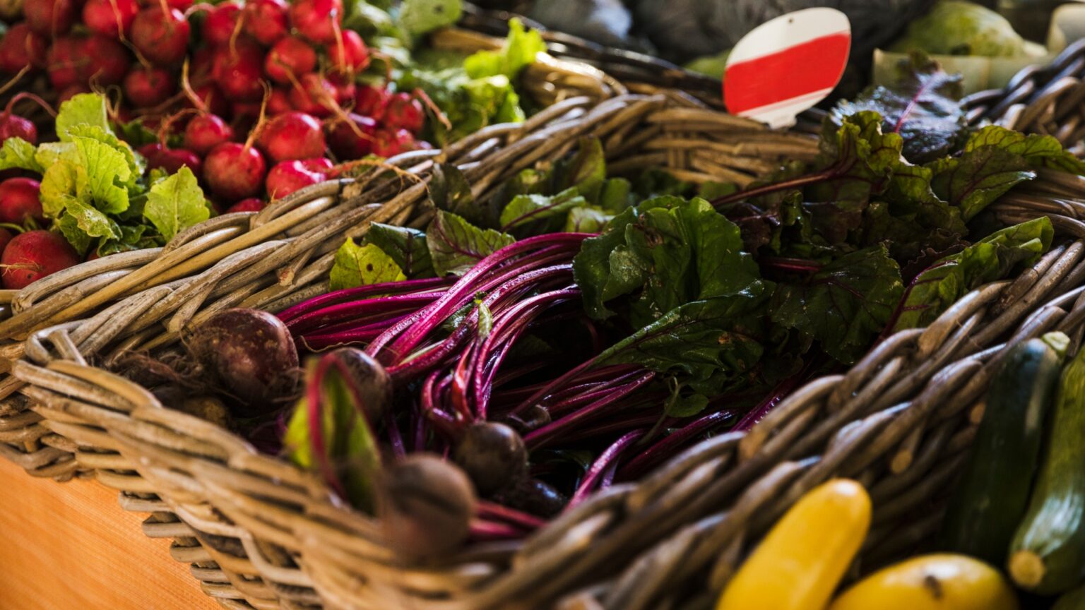 paine proaspata miere si cozonaci in acest weekend la piata volanta din cartierul aviatiei sunt prezenti peste 15 producatori locali 68d3c52105a67