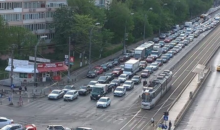 primarul bucurestiului si arhitectul sef ar putea face parte din comisia tehnica de circulatie 68c64565cc013