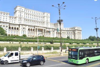 restrictii in piata constitutiei pentru imapp bucharest unele masuri sunt deja in vigoare si tin pana saptamana viitoare parcarile din apropierea zonei sunt rezervate 68cbfc8a88ba9