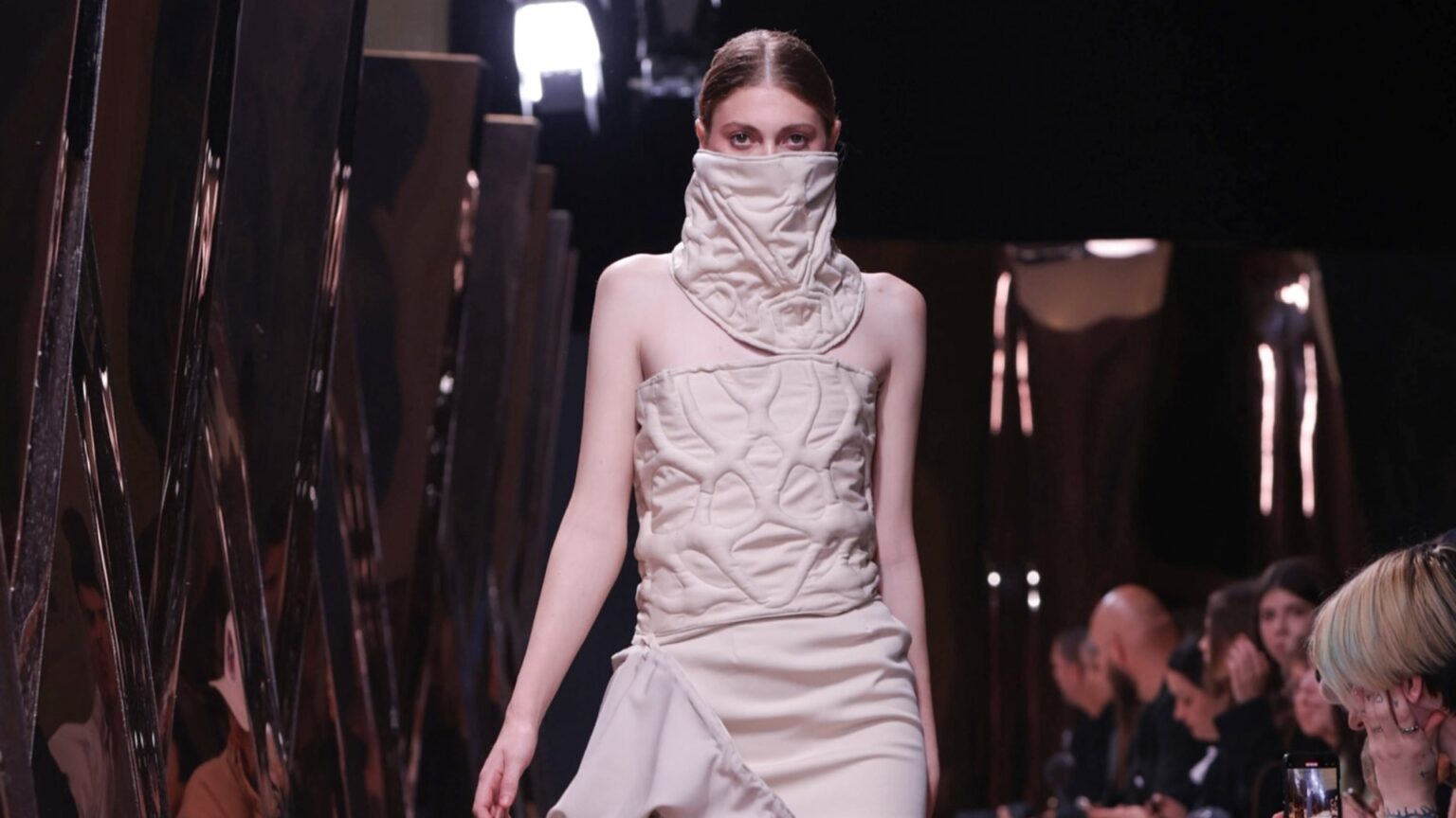 romanian creative week va fi organizat si la bucuresti intre 3 si 9 octombrie expozitii competitii de dans si prezentari de moda la editia de toamna a evenimentului 68da94ee2a38a