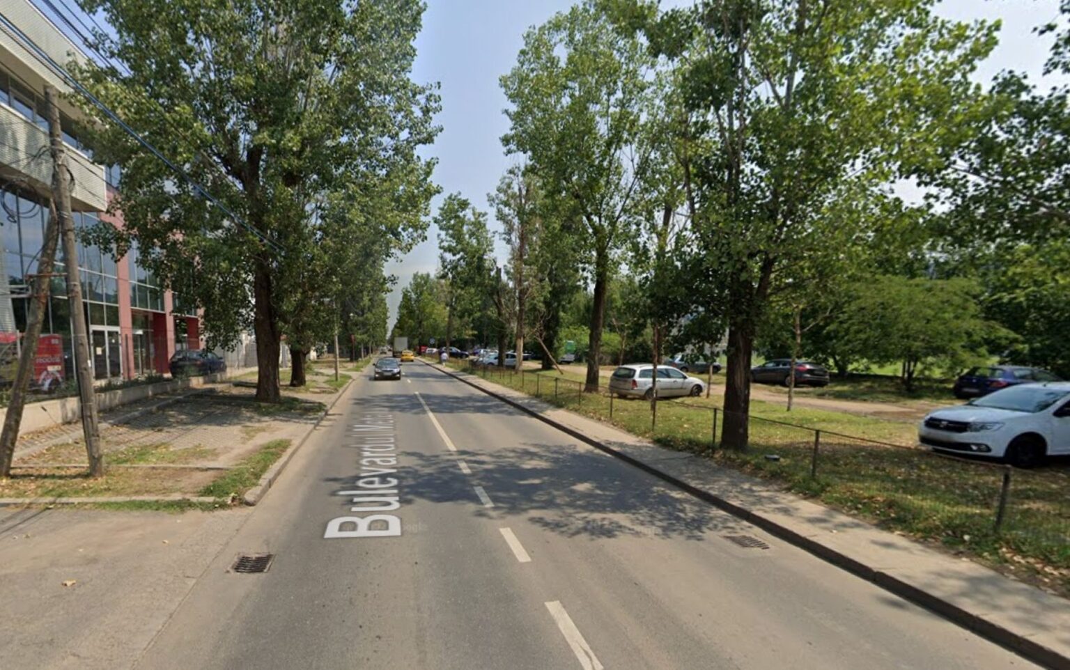 santierul care mai da ceva peste cap in traficul din bucuresti bara la bara pe bulevardul metalurgiei autobuzele stb 232 si 312 circula cu mare dificultate 68d504b49b8d0