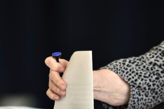 sondaj inscop peste 40 dintre romani ar vota cu aur 179 cu psd iar 152 cu pnl 68c2a9f0c0f76