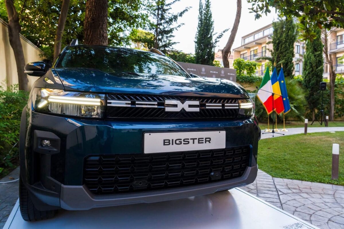 vanzarile de automobile noi au crescut in romania cu 52 in luna august 68b924a0a633f