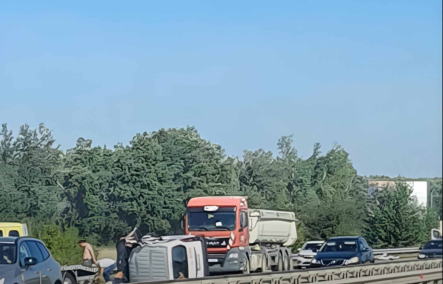 video accident grav cu 3 victime si masina rasturnata pe autostrada a3 pe sensul spre bucuresti circulatie restrictionata 68d3a895ab314
