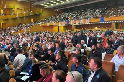 video foto sala palatului arhiplina la lansarea partidului lui cristian popescu piedone 68da5ba64a3f4