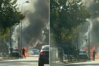 video incendiu auto pe soseaua sisesti o masina arde cu degajari mari de fum traficul este ingreunat stb linia 205 deviata 68b722ba664b8