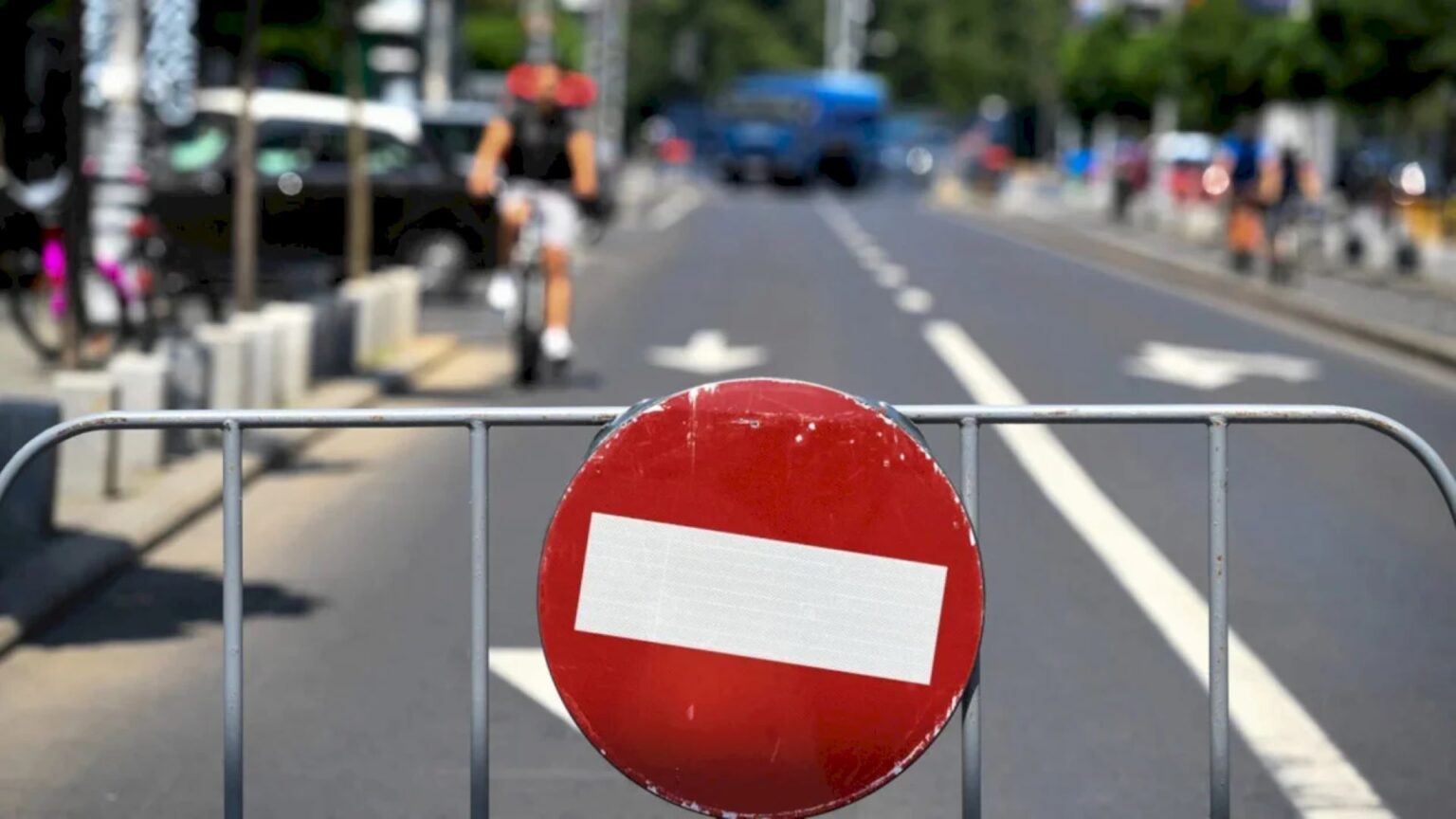 weekend plin de evenimente si de restrictii de circulatie in bucuresti e29b94 brigada rutiera anunta strazile inchise si rutele alternative 68bac517cd039