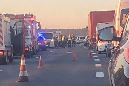 alerta carambol pe a3 autostrada e aproape blocata pe sensul dinspre ploiesti spre bucuresti accidentul in lant produs in zona gruiu 68f5cf0db654c