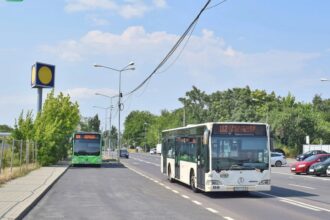 autobuzele 112 intorc la capatul de linie mezes stb anunta cauza acumulari de apa pe soseaua chitilei spre colosseum 68e7ac41f10f7