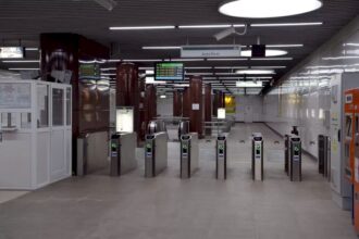 breaking plata cu cardul a calatoriei cu metrou in pericol de sistare o a doua licitatie pentru acest serviciu a fost contestata si anulata iar sistemul actual scartaie 68e4c8abc71c1