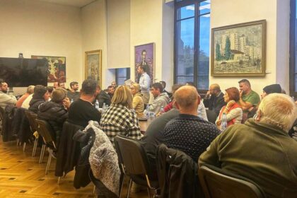 bujduveanu dupa intalnirea cu proprietarii din imobilul afectat de explozie prioritatea noastra este punerea in siguranta a cladirii si a zonei inconjuratoare 68f3dd53b25dc