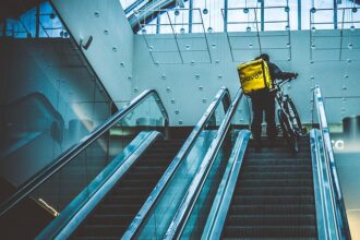 cat plateste chirie un muncitor nepalez in bucuresti si in ce conditii locuieste 68e20a02e4f86