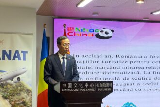 chen feng ambasadorul chinei la bucuresti numarul turistilor romani care viziteaza china a crescut cu aproape 80 dupa eliminarea vizelor 68e910dd3e038