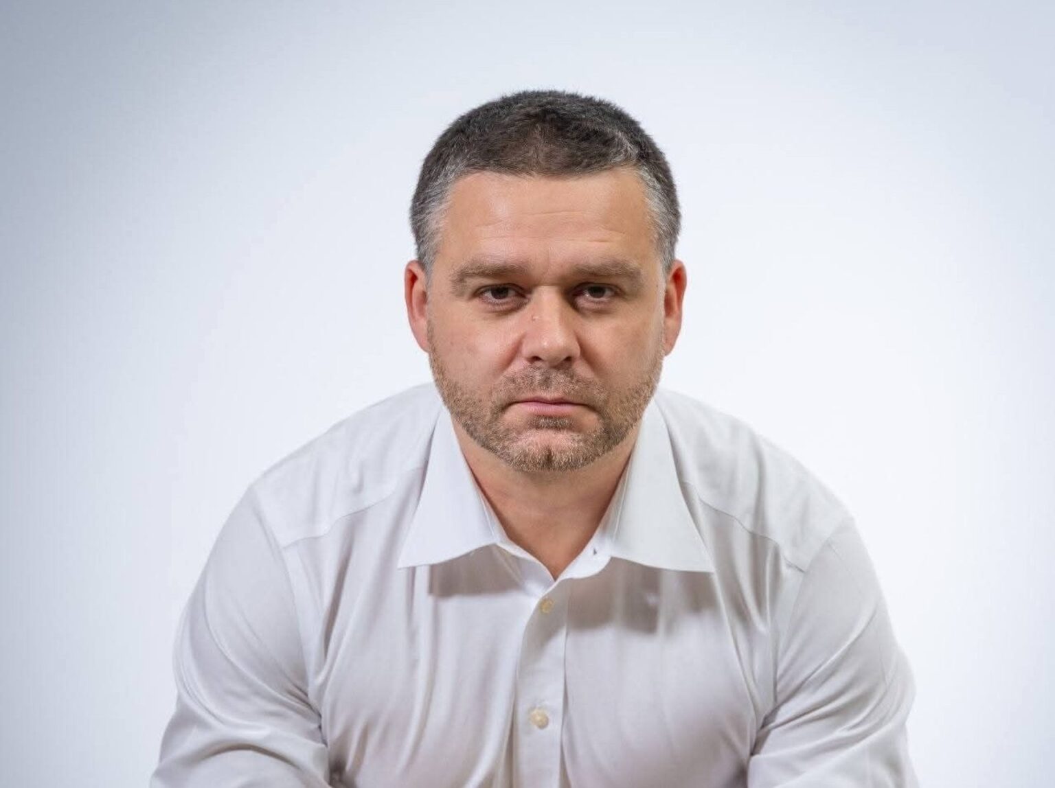 ciucu azi cu poza incruntata nu cu zambet si pisic se simte tinta nr 1 a atacurilor mizerabile incepute pe mizeria aia de tiktok crede ca toate se intampla fi 6904faa29070e