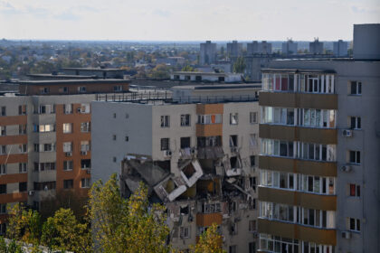 cum salveaza guvernul bolojan situatia dezastruoasa a bucurestenilor din blocul explodat din rahova il reconstruieste statul apoi se intorc aici cu chirie 68f8d69483f94