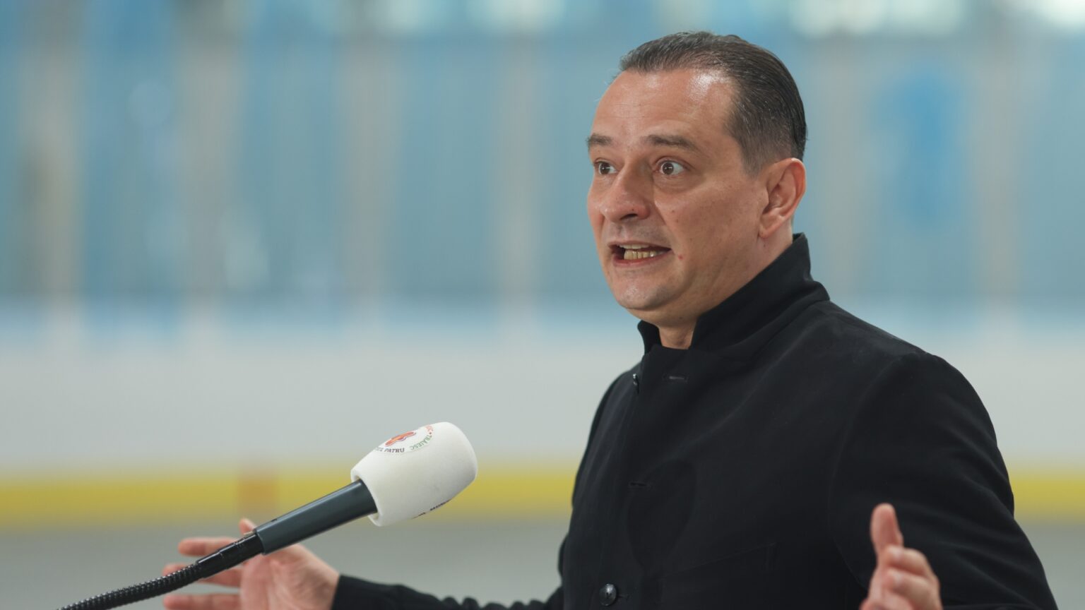 dentist primar de sector si acum candidat la pmb daniel baluta isi face autoportretul pe internet promite ca o sa ne trateze ca pe pacientii lui f09f9982 6900bd7f03a9d