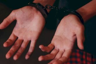 deznodamantul scandalului cu impuscaturi de ieri din bucuresti din s6 unde un barbat a tras cu arma in niste masini apoi a fost batut de alti doi 4 persoane retinute 68ff3d110cb58 1