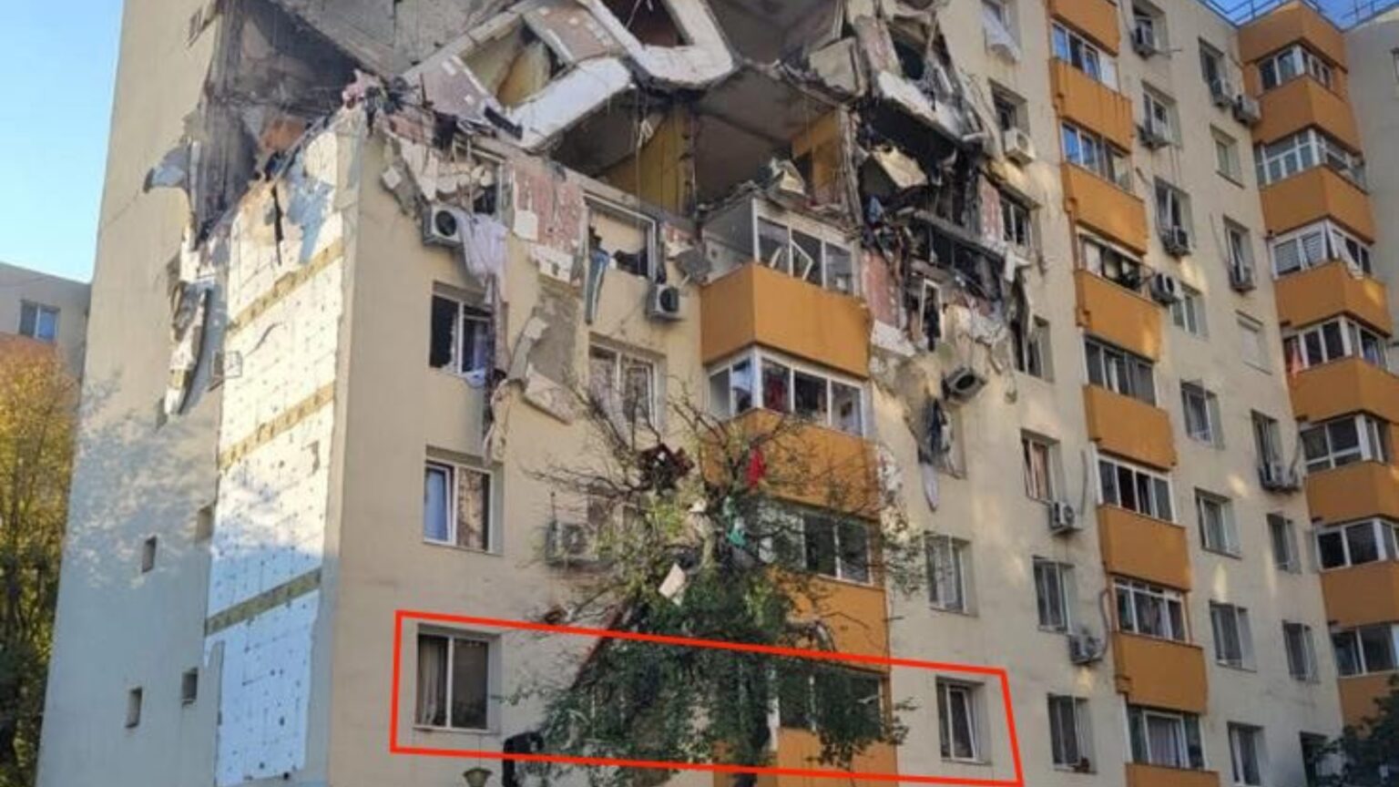 e sfasietor sa mi privesc bunicii incercand sa si adune puterile si sa mearga inainte despre doi batranei care au pierdut tot in explozia blocului din rahova 68fa17e5437be