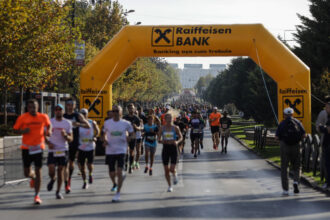 esential reminder pentru soferi maratonul bucurestiului inchide partial centrul orasului in acest weekend 34 de linii stb au trasee modificate rutele ocolitoare 68ea180849b82