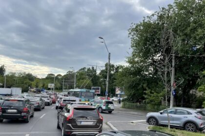 esential taxa speciala pentru soferii care nu au masinile inmatriculate in bucuresti sau ilfov proiectul pe masa pmb 68e3d16ab3037