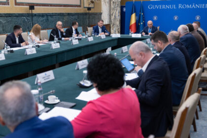 exclusiv basescu despre pachetul fiscal exclud tva de 24 si nu aprob reducerile de personal trebuie sa se vada ca politicienii se sacrifica 68e33f5bc56d6 1