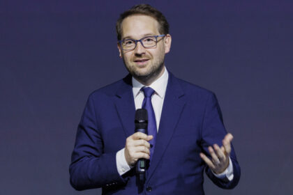 exclusiv dominic fritz mi se pare ca am ajuns la un ritual in care psd tot ameninta cu iesirea de la guvernare 68f9004908dae