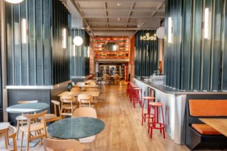 foto desoi deschide un nou restaurant in capitala bucurestenii sunt asteptati la brunch ori cina la parterul hotelului cismigiu 68ff674734121