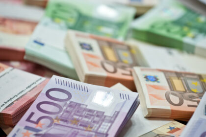 ilie bolojan avem plati doar pentru dobanzi de 11 miliarde de euro aceste cheltuieli vor creste si vor ajunge la 3 din pib 68ff07708a677