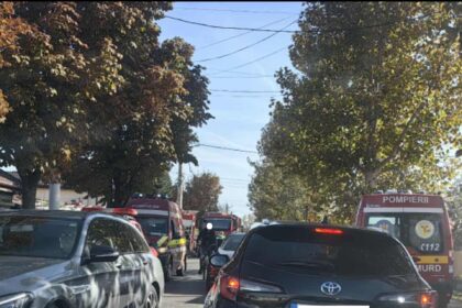 incendiu la o casa pe strada ecaterina teodoroiu din voluntari pompierii sunt la fata locului 690352740b577