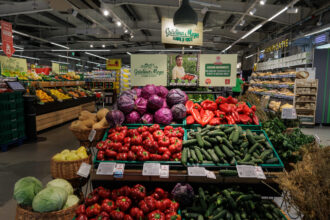 mega image a pus pe rafturile magazinelor 16 200 de tone de legume si 7 000 de tone de fructe de la producatori locali 69028928c87c5