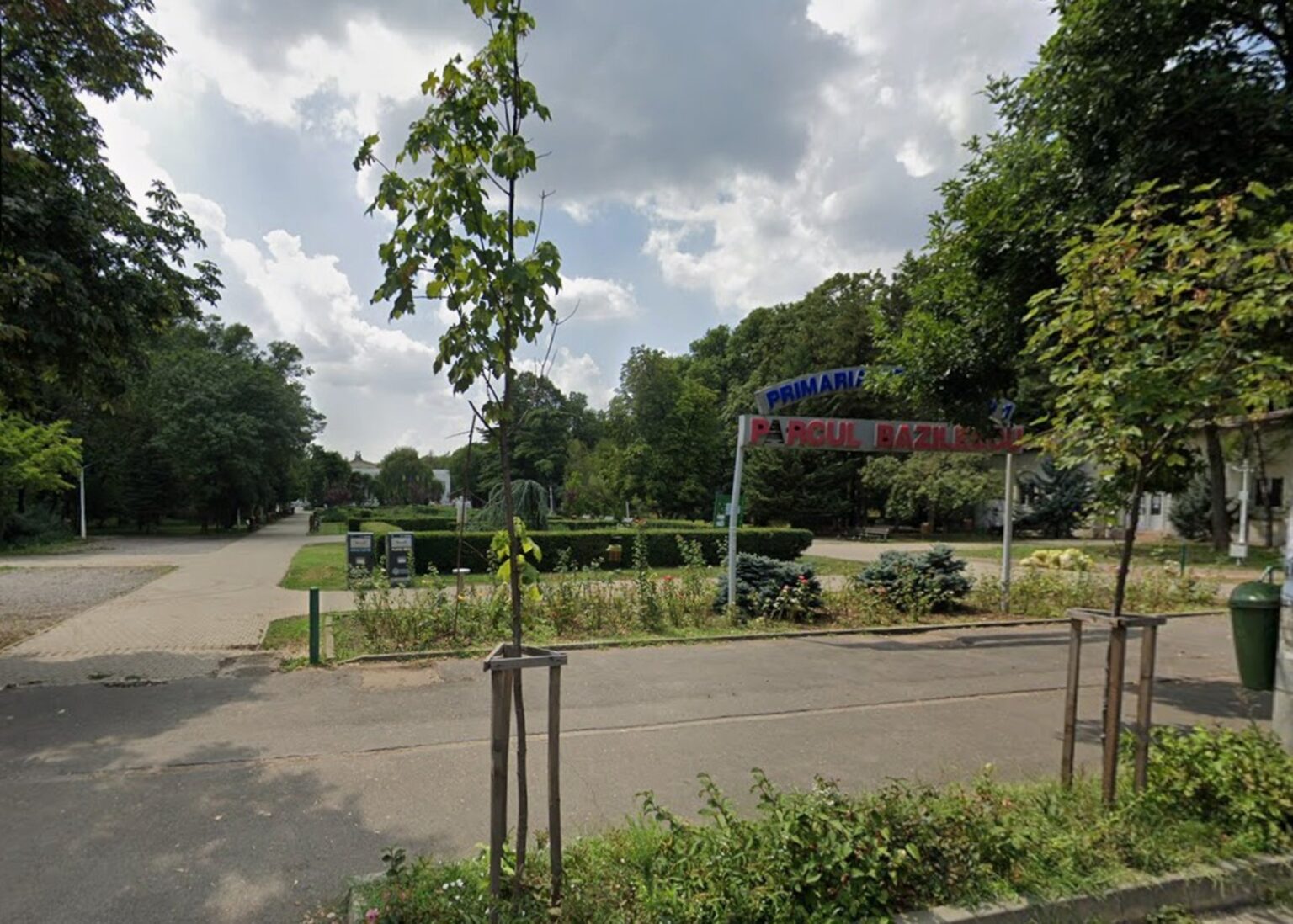 modernizarea parcului bazilescu aduce nemultumiri printre bucuresteni sute de copaci vor fi defrisati sau replantati dar la final se promite mai mult spatiu verde 68ecb30a38ae4