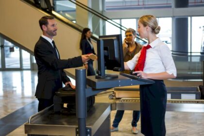 noi reguli pentru transportul lichidelor in bagajul de mana pe aeroporturile din tara f09f9bab ce conditii au aeroporturile otopeni si baneasa 68f0c93778139