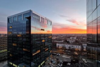 oferta surpriza pentru mega tranzactia imobiliara a anului in bucuresti fondatorul superbet sasha dragic vrea sa cumpere one tower floreasca pe piata la un pret record 68df7b1b60ecf