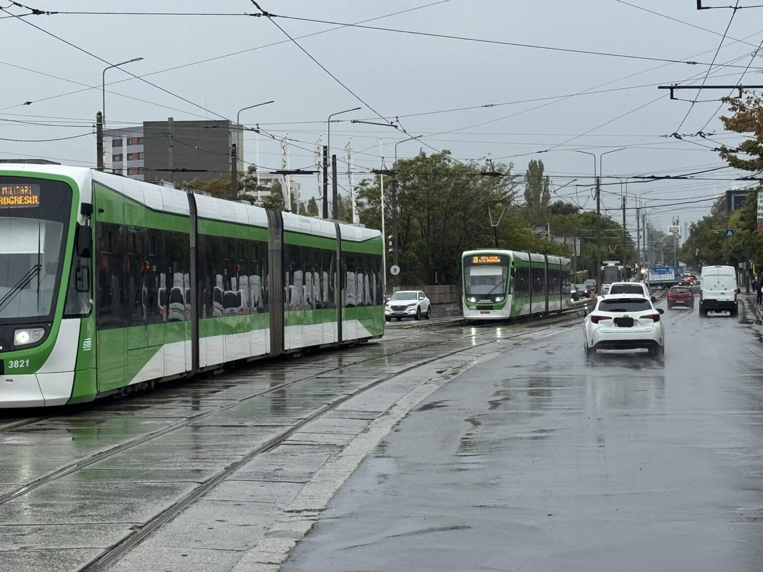 pana de curent la stb pe linia 25 tramvaie blocate pe bulevardul timisoara asta dupa blocajul de mai devreme de pe acelasi traseu provocat de un accident mortal update 68de86db429a9