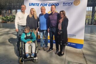 peste 20 de copii cu dizabilitati din sectorul 3 au primit scaune rulante personalizate 68f9cae758a9f