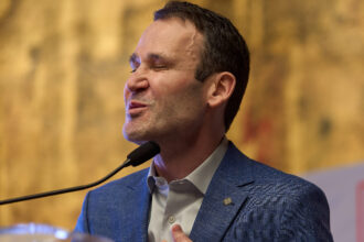 petitie pentru demiterea lui robert negoita peste 1 500 de bucuresteni au semnat deja unii cu naduf m am saturat de abuzuri de hartuire 68e765fe01cdc 1