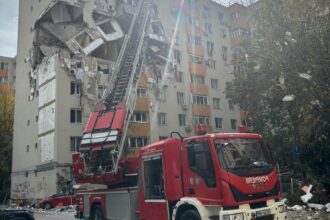 prefectura tine o noua sedinta a comitetul municipiului bucuresti pentru situatii de urgenta si cu locatarii blocului distrus din rahova are loc astazi la ora 1800 68f3966c9abef
