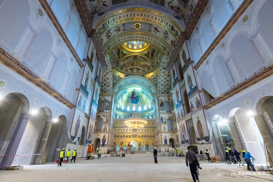 pregatirile pentru sfintirea catedralei nationale in linie dreapta toate schelele din interior au fost demontate 68de2ad878fde
