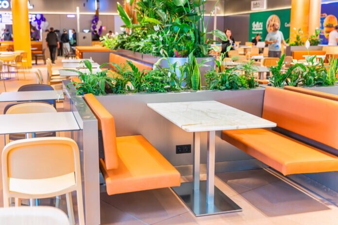 promenada mall a modernizat zona foodcourt si deschide 8 noi restaurante 68f9b7209cd36